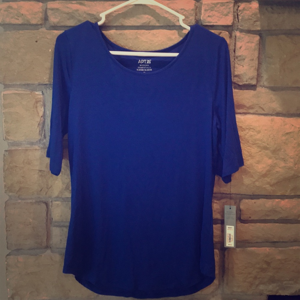 NWT Blue 3/4 sleeve shirt Size M